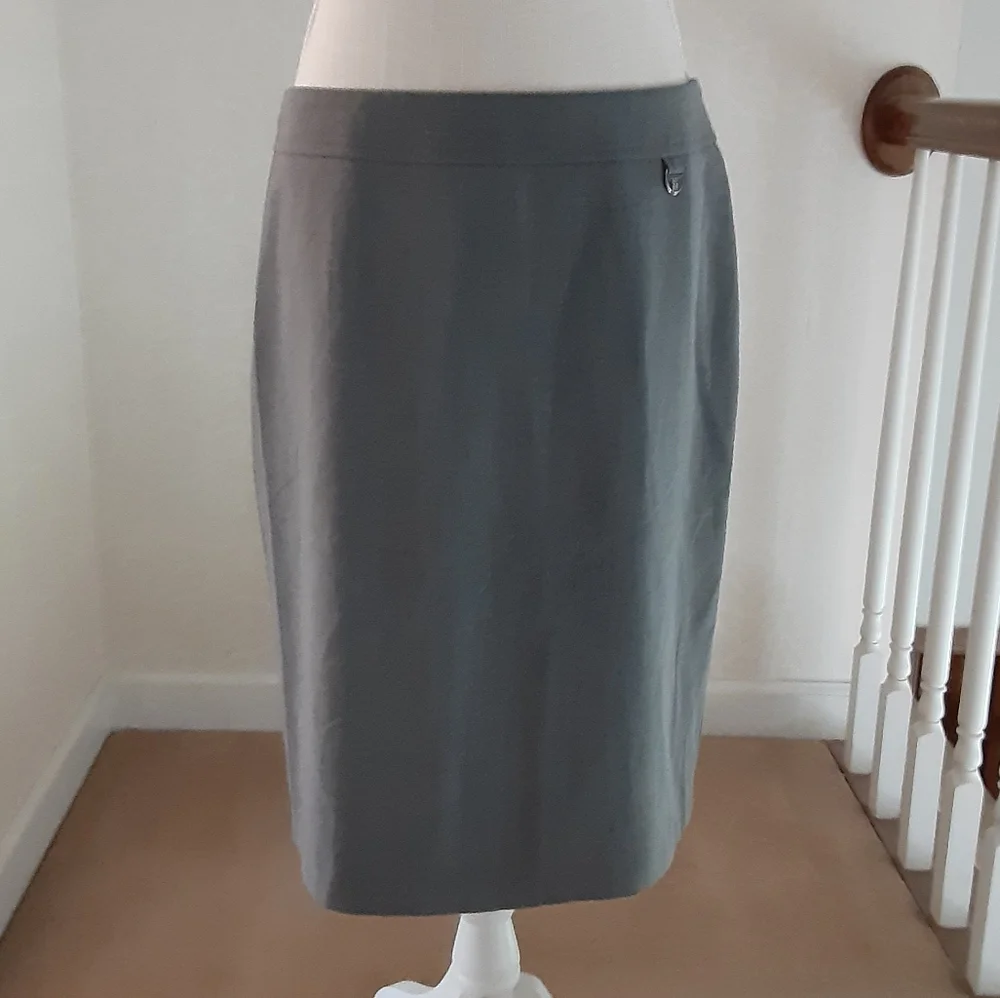 New York & Company Gray Pencil Skirt - Picture 1 of 6